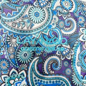 LAY/N/GO Women’s Cosmetic Bag Drawstring Makup Carrier Quilted Blue Paisley 22”